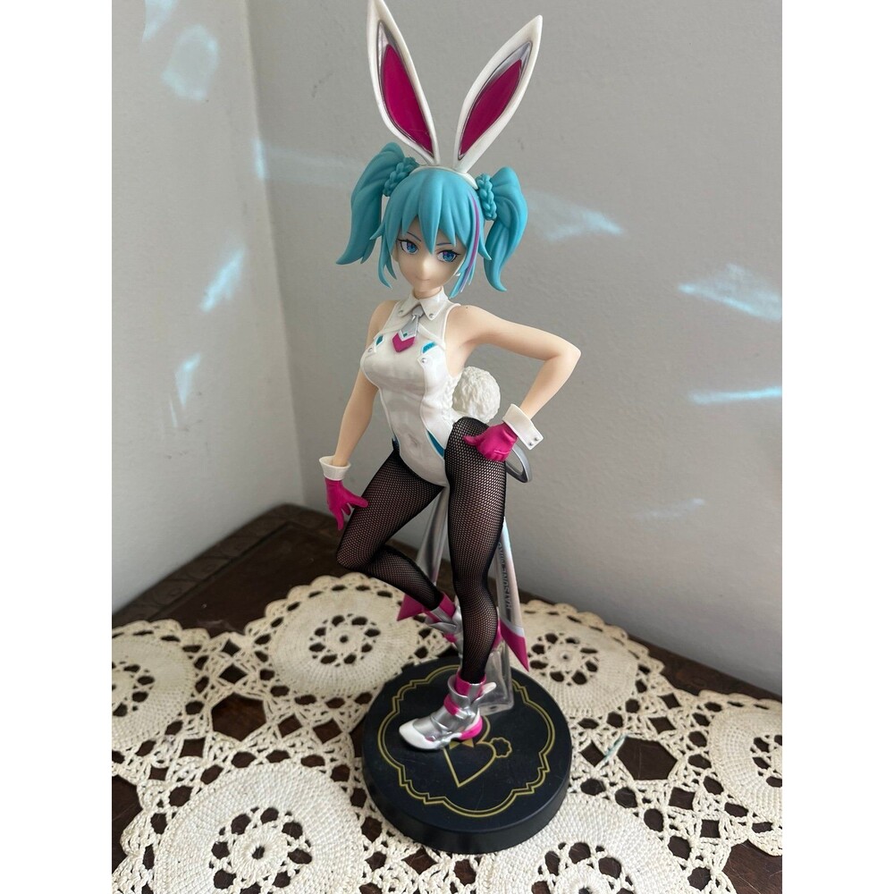 Hatsune Miku 01 BiCute Bunnie Street Figure